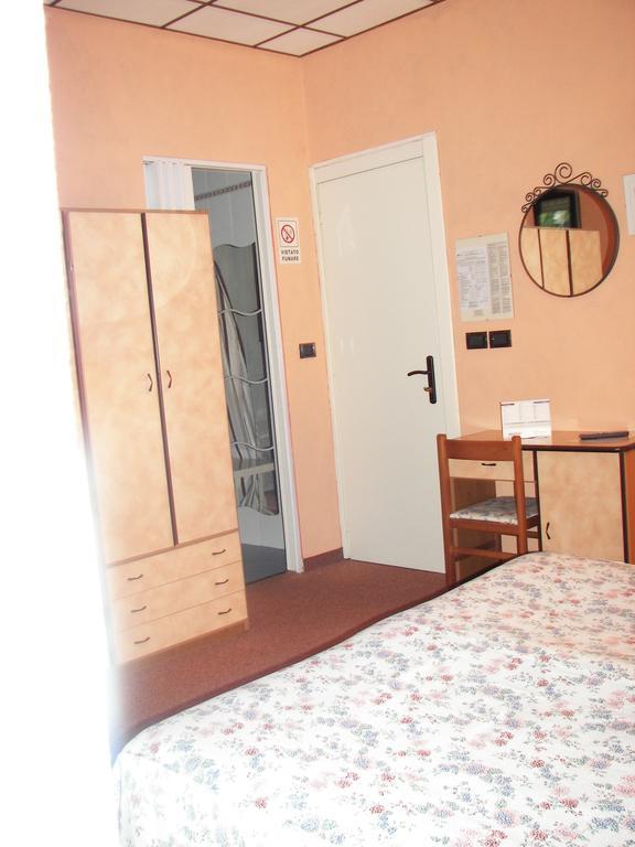 Albergo Sangrila Lanzo Torinese Room photo