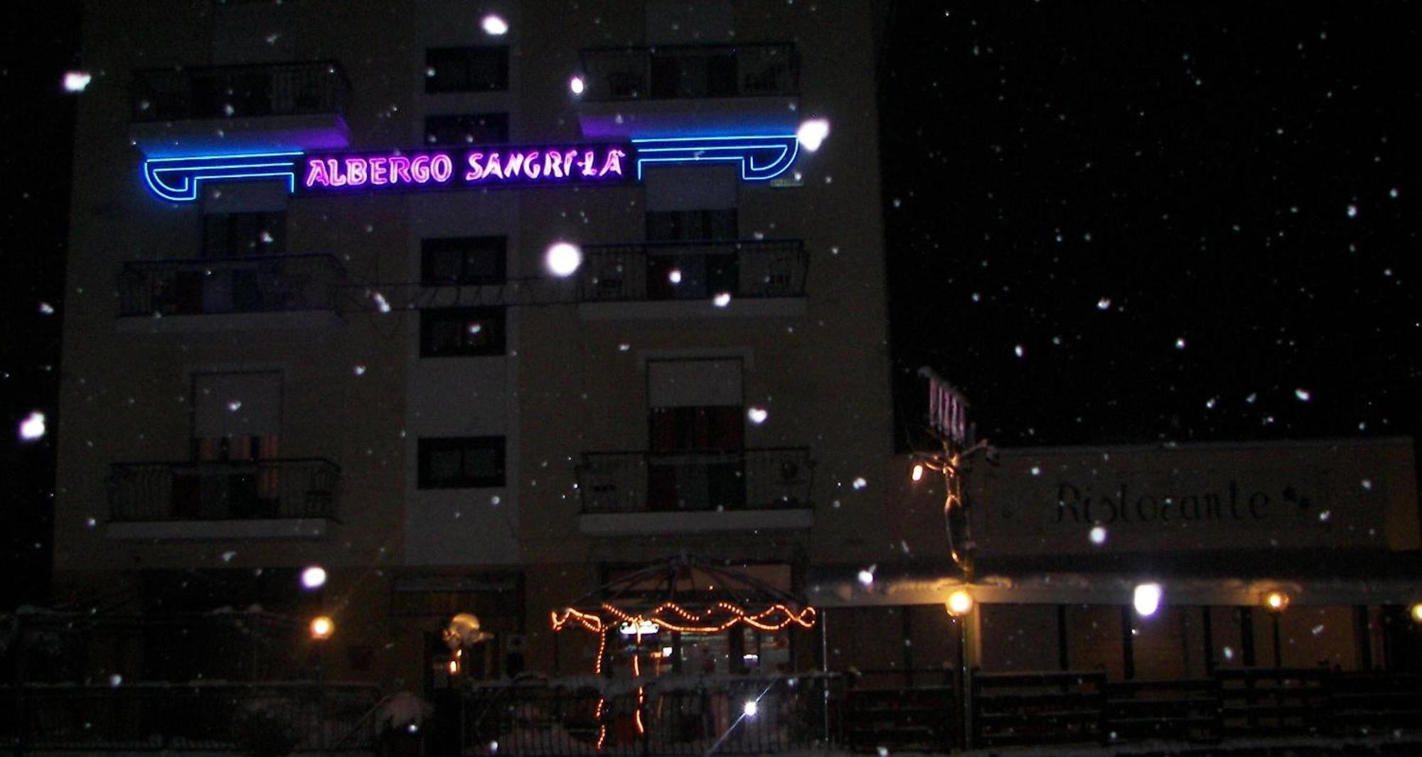 Albergo Sangrila Lanzo Torinese Exterior photo